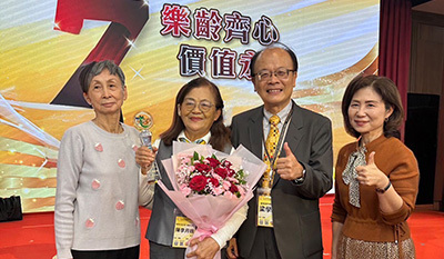 全國唯一科大得主!輔英科大樂齡教育結實纍纍 陳李月娥榮獲教育部第七屆樂齡教育奉獻獎圖片